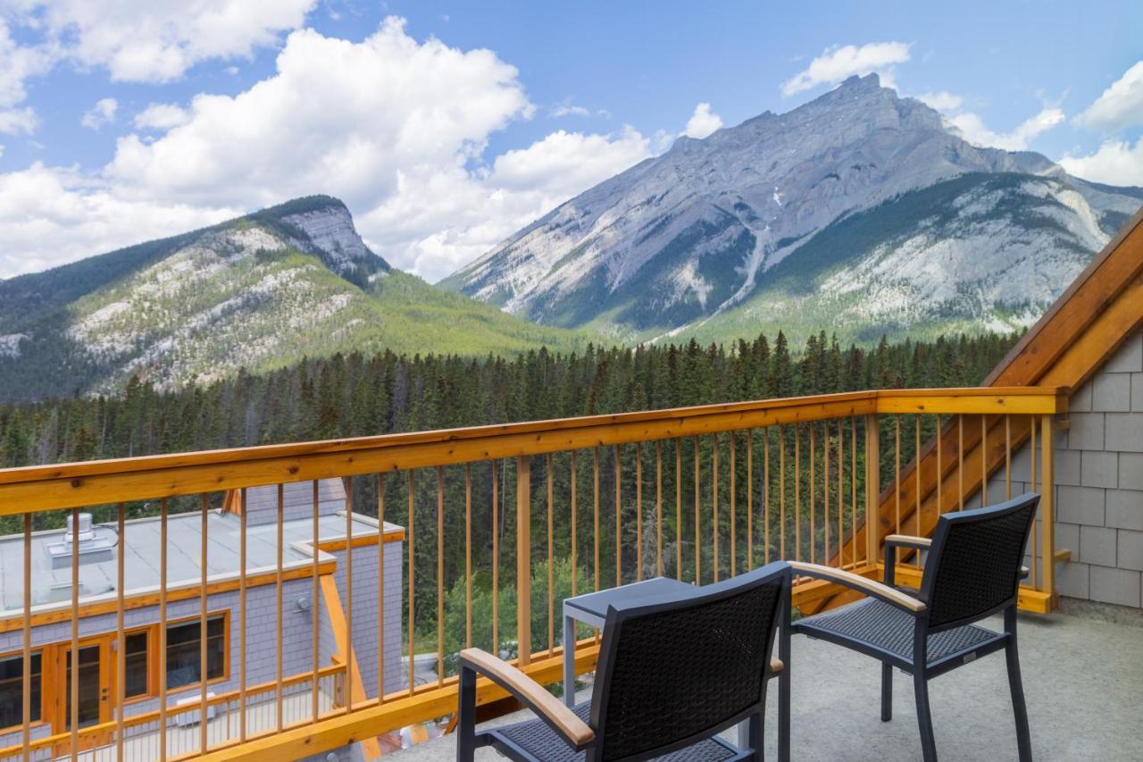 Hotel Canoe And Suites Банф Экстерьер фото