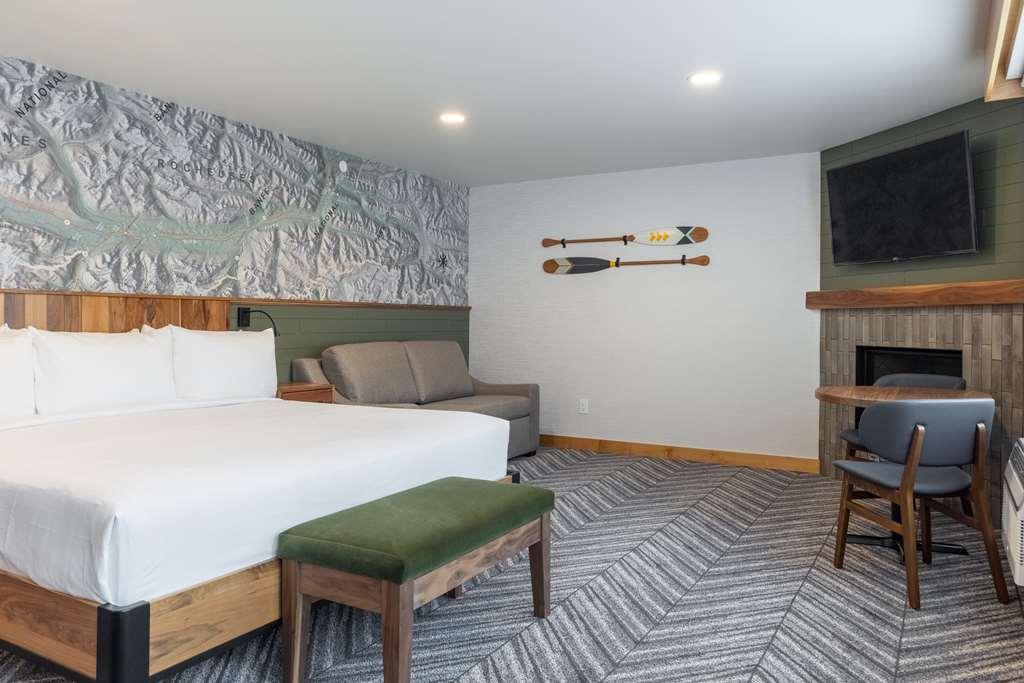 Hotel Canoe And Suites Банф Номер фото